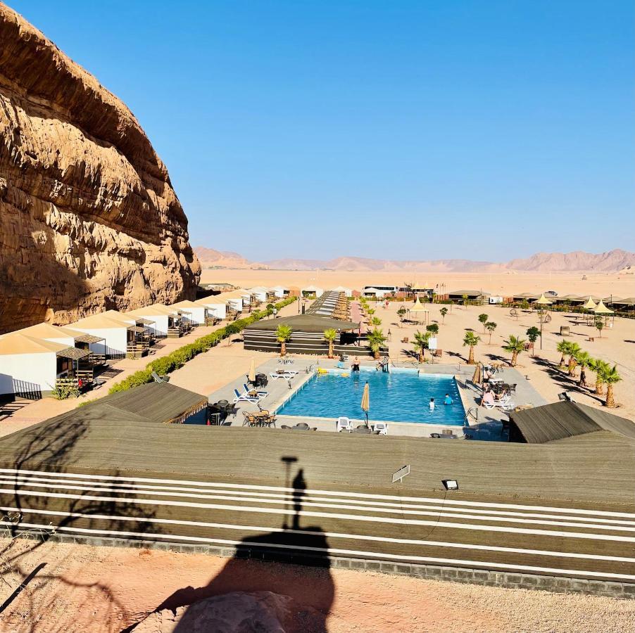 Rum Oasis Luxury Camp วาดิรัม ภายนอก รูปภาพ
