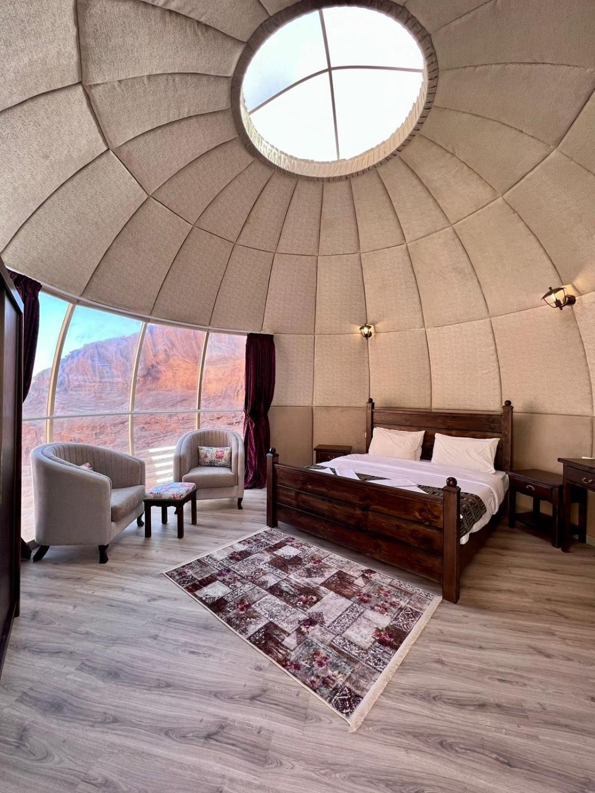 Rum Oasis Luxury Camp วาดิรัม ภายนอก รูปภาพ