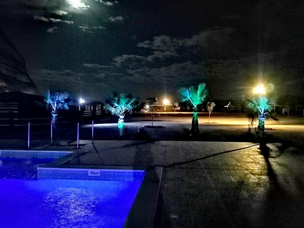 Rum Oasis Luxury Camp วาดิรัม ภายนอก รูปภาพ