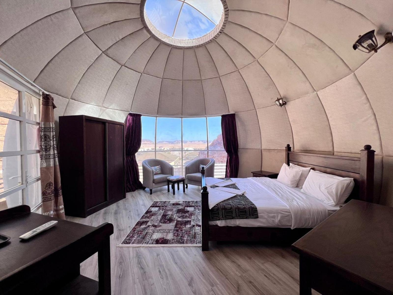 Rum Oasis Luxury Camp วาดิรัม ภายนอก รูปภาพ